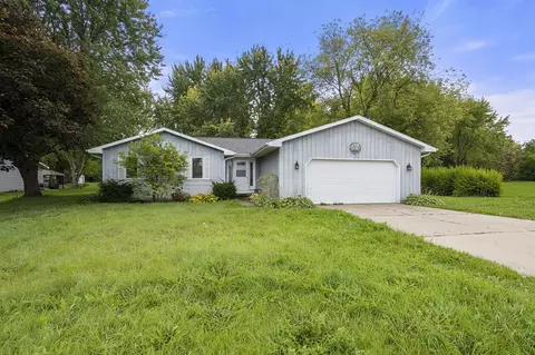 w6545 Cedar Drive, Greenville, WI 54942