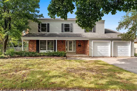 1909 N Nicholas St, Appleton, WI 54914
