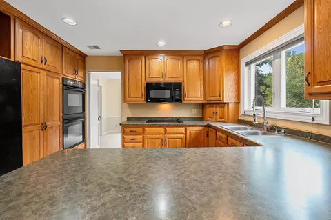 1909 N Nicholas St, Appleton, WI 54914 photo 16