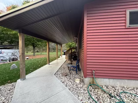 Exterior - n6969 Radio Road, Ripon, WI 54971 photo 20 of 33