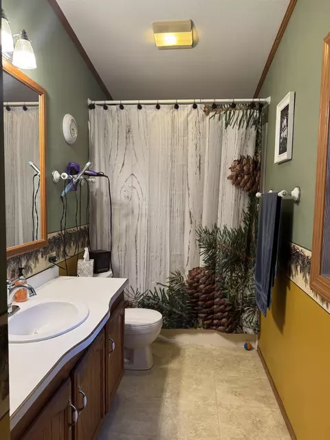 Bath - n6969 Radio Road, Ripon, WI 54971 photo 2 of 2