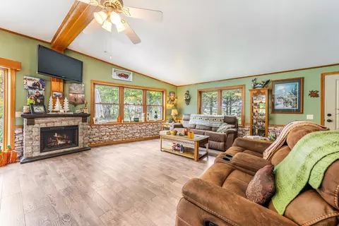 Living - n6969 Radio Road, Ripon, WI 54971 photo 2 of 4