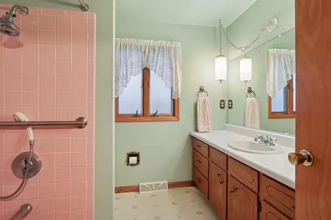 331 E Lake St, Chilton, WI 53014 photo 8