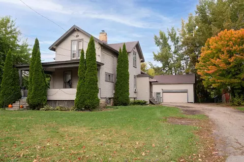 506 W New York Ave, Oshkosh, WI 54901