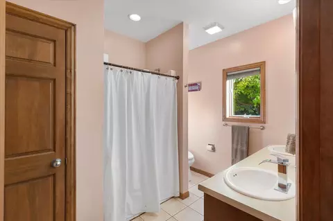 Bath - n9108 Noe Road, Appleton, WI 54915 photo 1 of 3