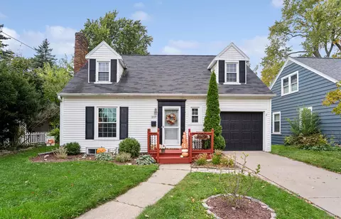 2115 N Morrison St, Appleton, WI 54911