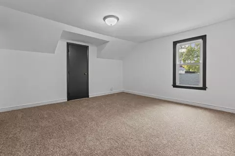 Bedroom - 1223 W Summer St, Appleton, WI 54914 photo 9 of 9