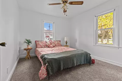 Bedroom - 1223 W Summer St, Appleton, WI 54914 photo 1 of 9