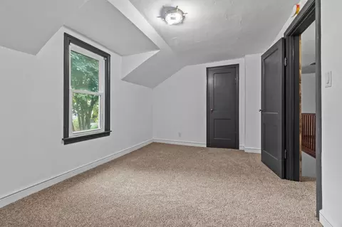 Bedroom - 1223 W Summer St, Appleton, WI 54914 photo 2 of 9