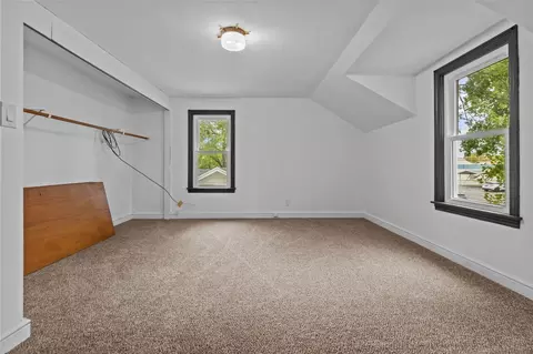 Bedroom - 1223 W Summer St, Appleton, WI 54914 photo 6 of 9