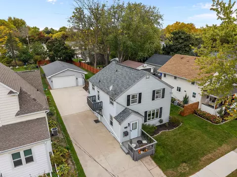 1517 N Morrison St, Appleton, WI 54911