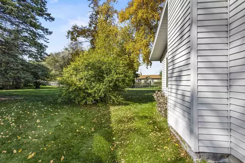 408 E Vermont Ave, Appleton, WI 54911 photo 29
