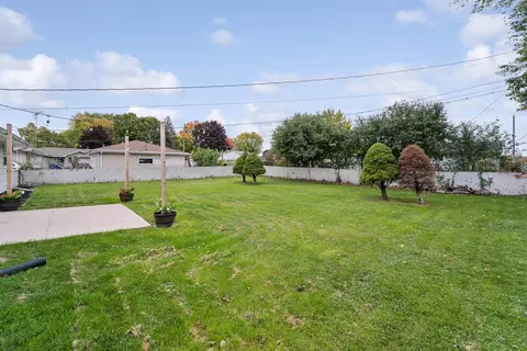 Exterior - 1513 E Calumet St, Appleton, WI 54915 photo 2 of 4