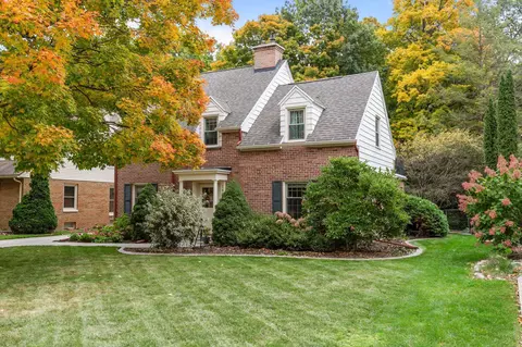 280 River Dr, Appleton, WI 54915