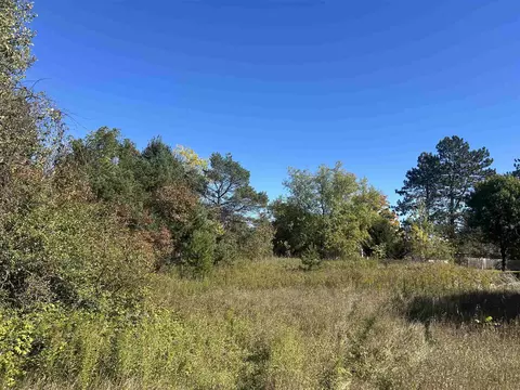 Knoke Street, Gresham, WI 54128