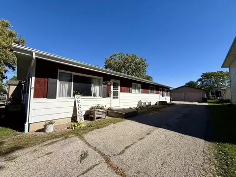 208 Guenther St, Oshkosh, WI 54902
