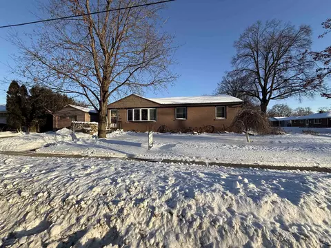 1413 Gross Ave, Green Bay, WI 54304