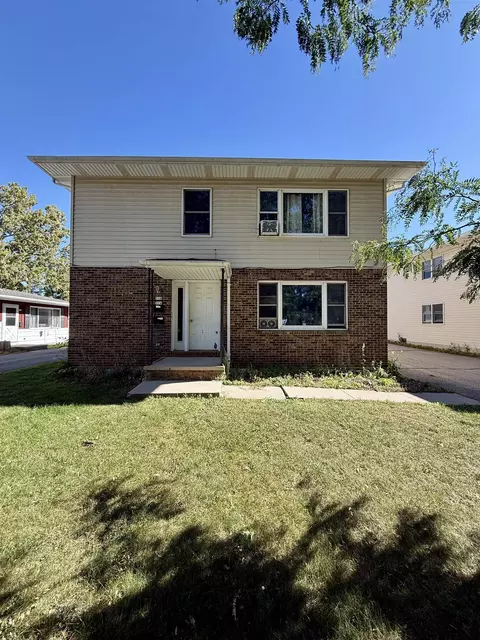 214 Guenther St, Oshkosh, WI 54902