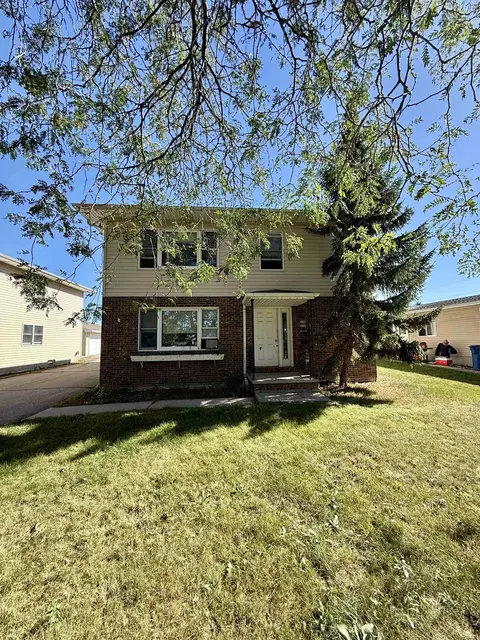 220 Guenther St, Oshkosh, WI 54902