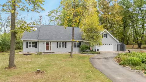 w7735 Chelen Ridge, Van Dyne, WI 54979