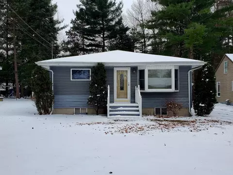 w8643 Adams Beach Drive, Clintonville, WI 54929