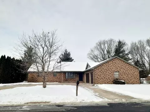 Exterior - n3992 Shamrock Circle, Appleton, WI 54913 photo 9 of 12