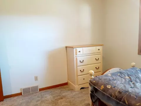 Bedroom - n3992 Shamrock Circle, Appleton, WI 54913 photo 3 of 6