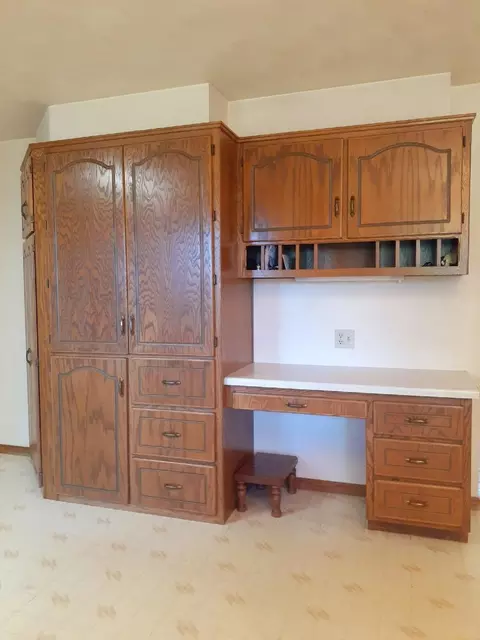 Kitchen - n3992 Shamrock Circle, Appleton, WI 54913 photo 4 of 8