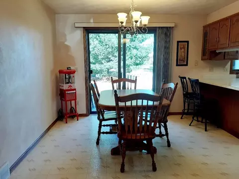Dining - n3992 Shamrock Circle, Appleton, WI 54913 photo 2 of 2
