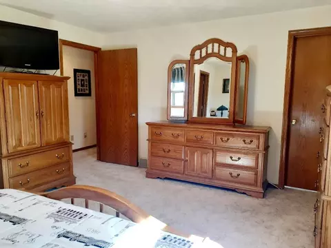 Bedroom - n3992 Shamrock Circle, Appleton, WI 54913 photo 5 of 6