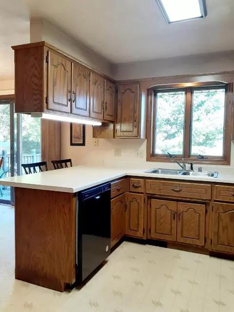 Kitchen - n3992 Shamrock Circle, Appleton, WI 54913 photo 3 of 8