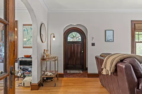 Entry Way - 1613 N Division St, Appleton, WI 54911 photo 2 of 14