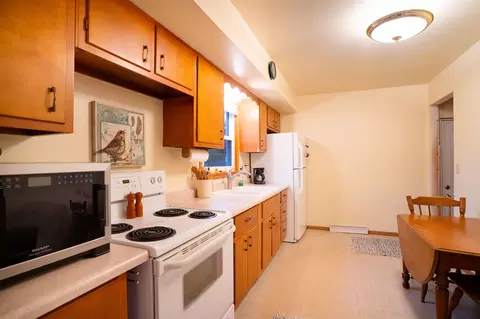 1517 W Rogers Ave, Appleton, WI 54914 photo 10