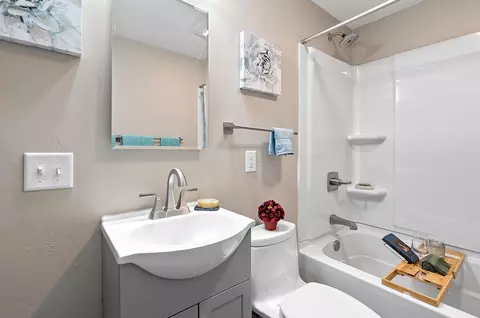 Bath - 2500 S Jefferson St, Appleton, WI 54915 photo 2 of 2