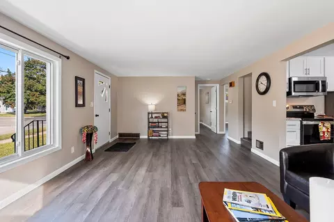 Living - 2500 S Jefferson St, Appleton, WI 54915 photo 4 of 7