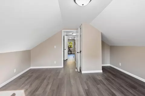 Entry Way - 2500 S Jefferson St, Appleton, WI 54915 photo 4 of 6