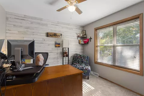 w2429 Holly Lane, Appleton, WI 54915 photo 15