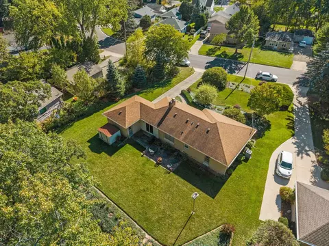 View/Area - 32 Garden Ct, Appleton, WI 54915 photo 5 of 5
