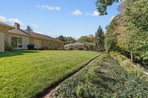 Exterior - 32 Garden Ct, Appleton, WI 54915 photo 5 of 16