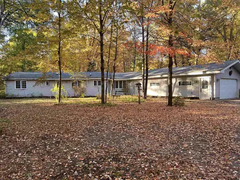 w1882 Rader Road, Marinette, WI 54143