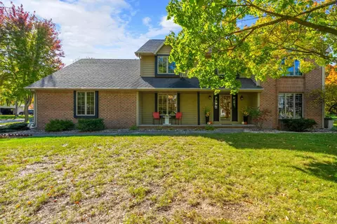 13 Olde Paltzer Ln, Appleton, WI 54913