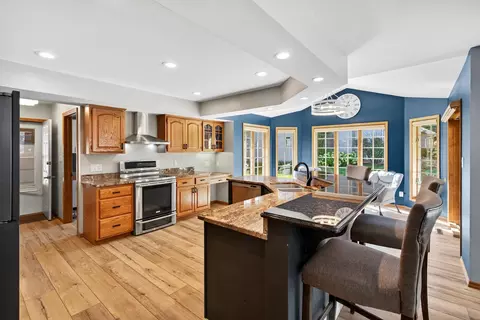 Kitchen - 13 Olde Paltzer Ln, Appleton, WI 54913 photo 1 of 6
