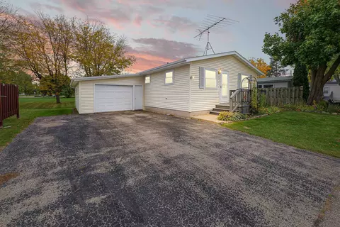 709 Vermont St, Ripon, WI 54971