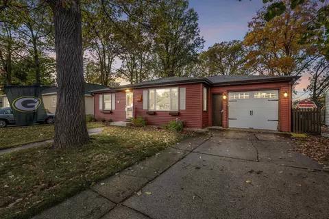 1502 12th Ave, Green Bay, WI 54304