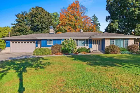 800 Superior Ave, Oconto, WI 54153