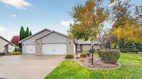 w2313 Saint Germaine Court, Appleton, WI 54915