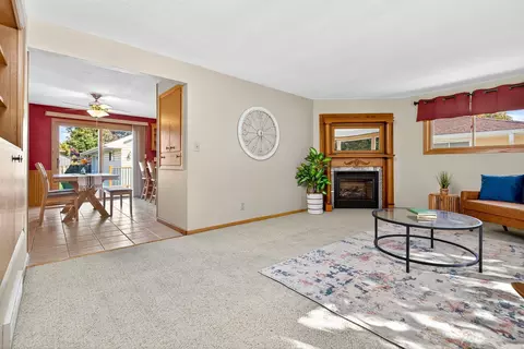 1214 E Lindbergh St, Appleton, WI 54911 photo 4