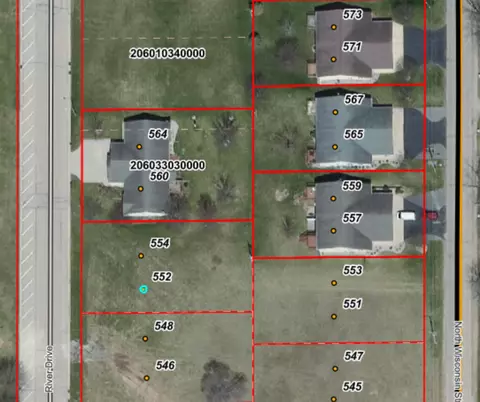 552 River Dr #6, Berlin, WI 54923