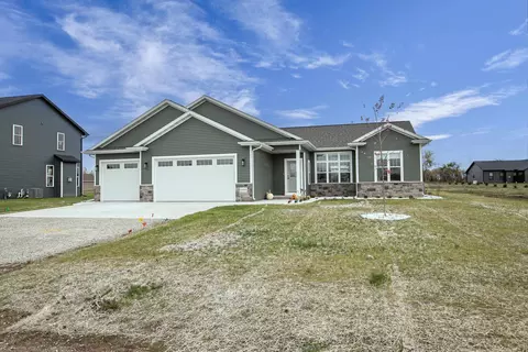 N8034 Oakwood Drive, Sherwood, WI 54169