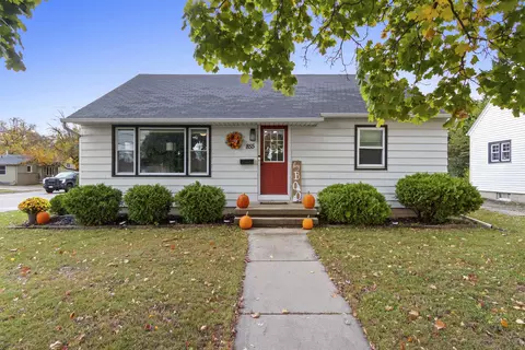 855 Depere St, Menasha, WI 54952